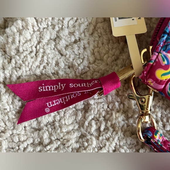 NWT Simply Southern Nylon Quilted Wallet With Wristlet Strap - Pink Paisley - Picture 3 of 6